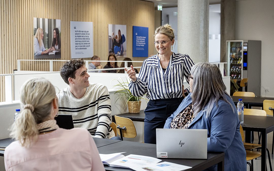 Stemningsbillede fra efteruddannelserne på IBA Erhvervsakademi Kolding.
