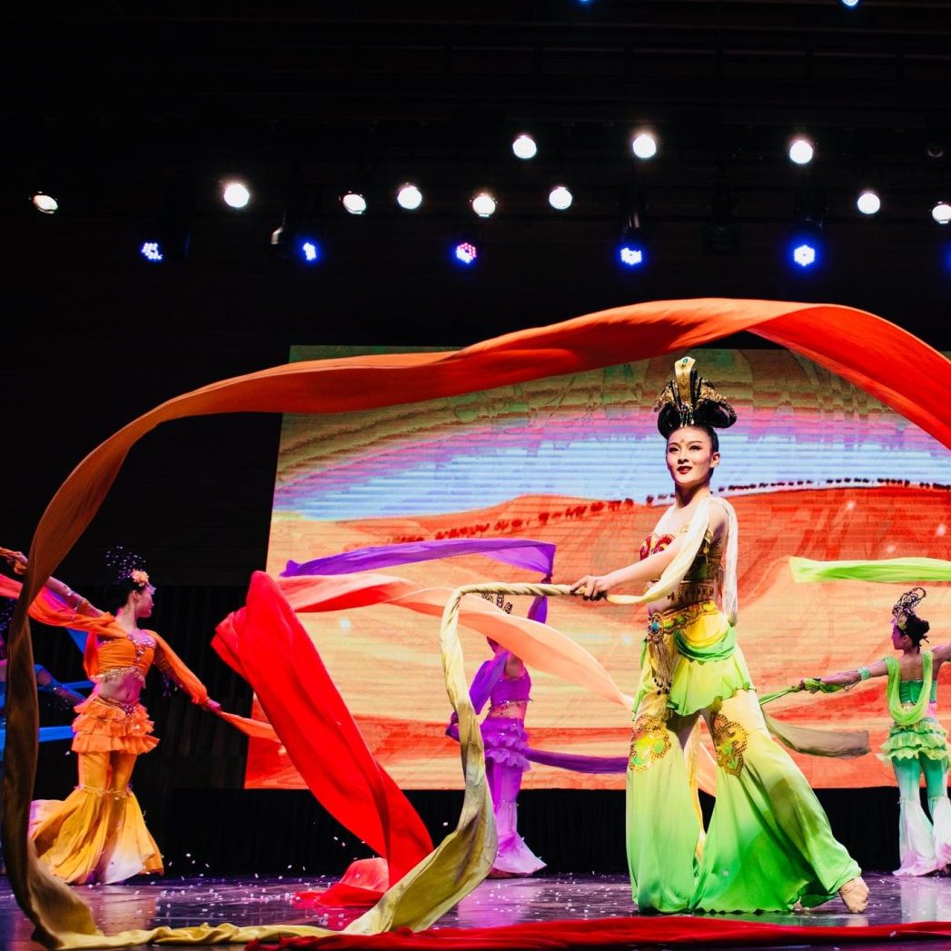 The Hangzhou Opera & Dance Drama Theater performing.
