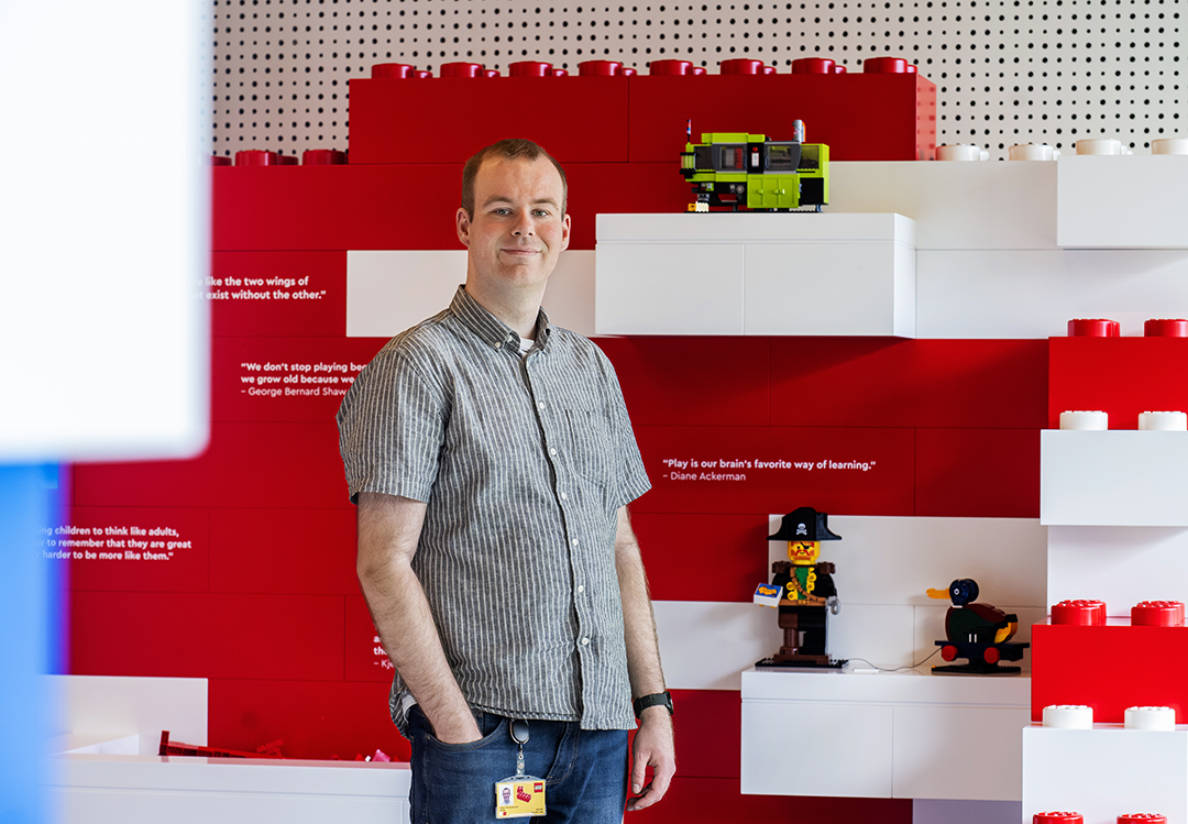 Villads Otto Rasmussen hos LEGO i Billund.