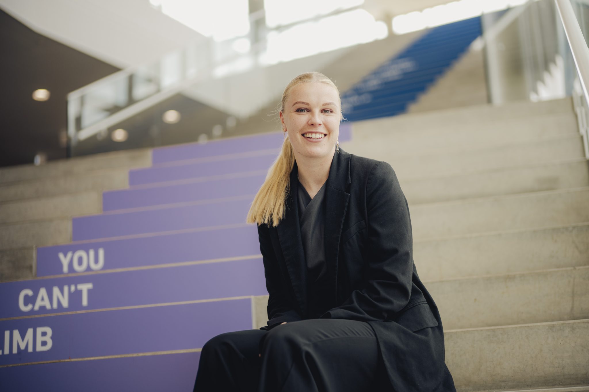 Emilie Dolleris har læst sin Finansøkonom online - som fodboldspiller