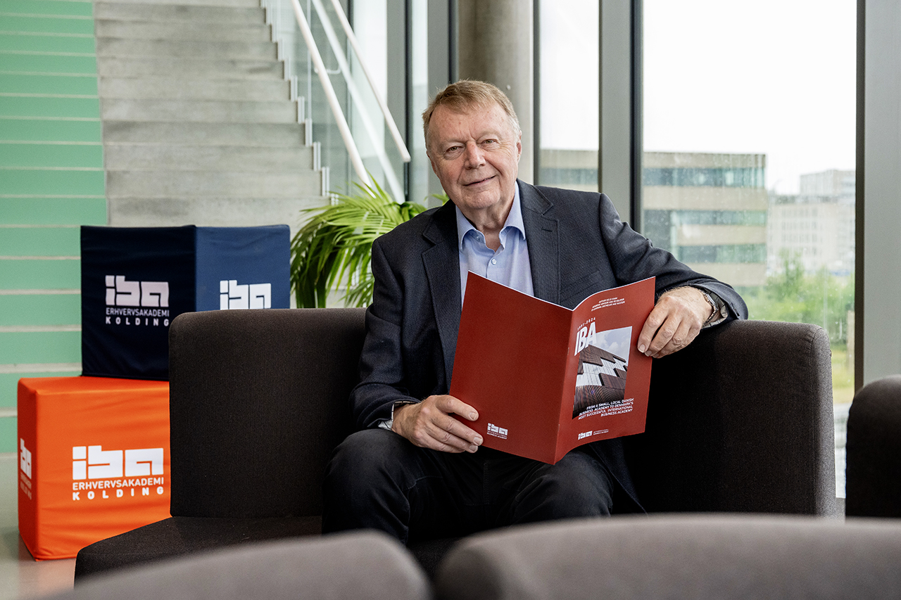 Keld Hvam har skrevet om IBA's historie.